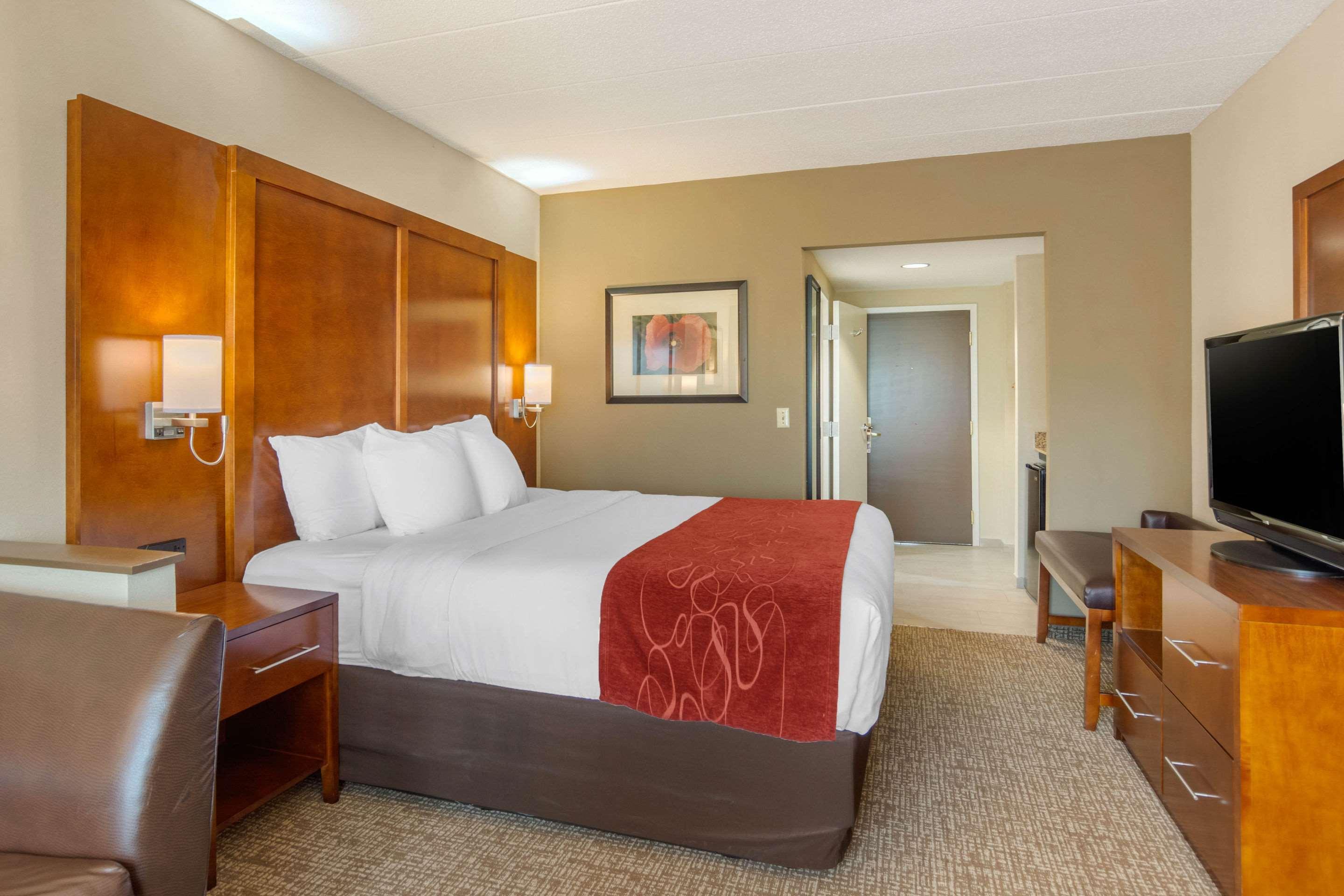 Comfort Suites Southpark Колониал-Хайтс Экстерьер фото