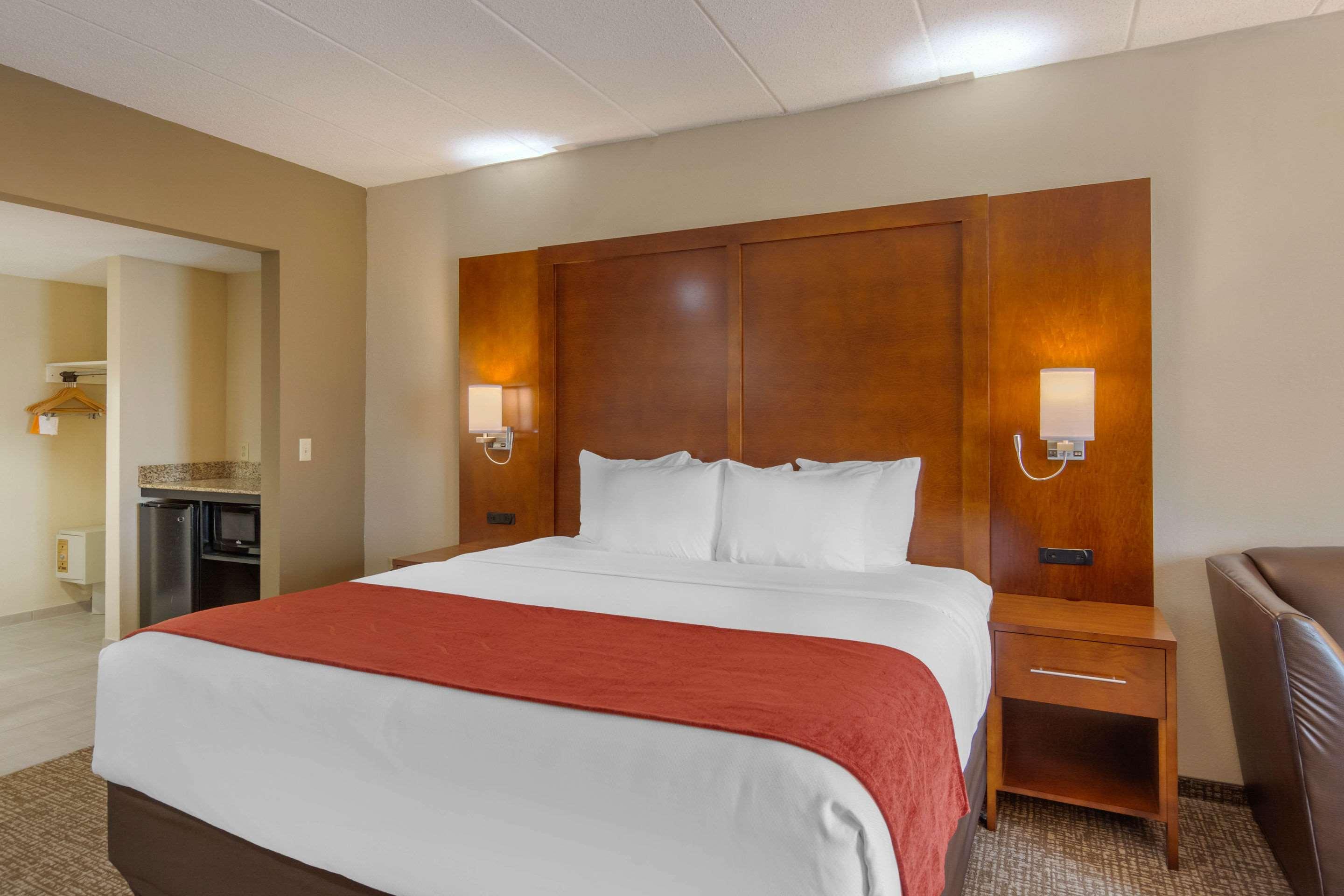Comfort Suites Southpark Колониал-Хайтс Экстерьер фото