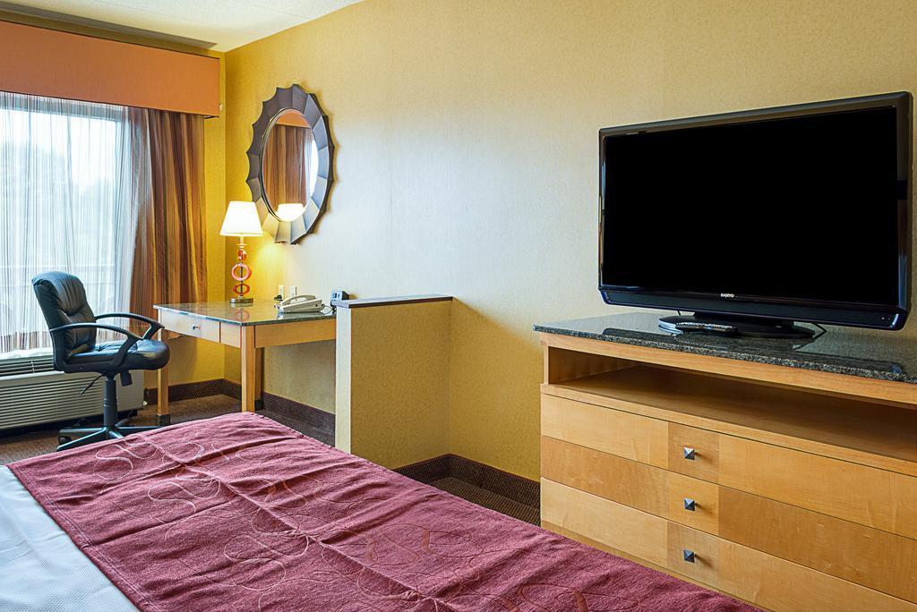 Comfort Suites Southpark Колониал-Хайтс Экстерьер фото